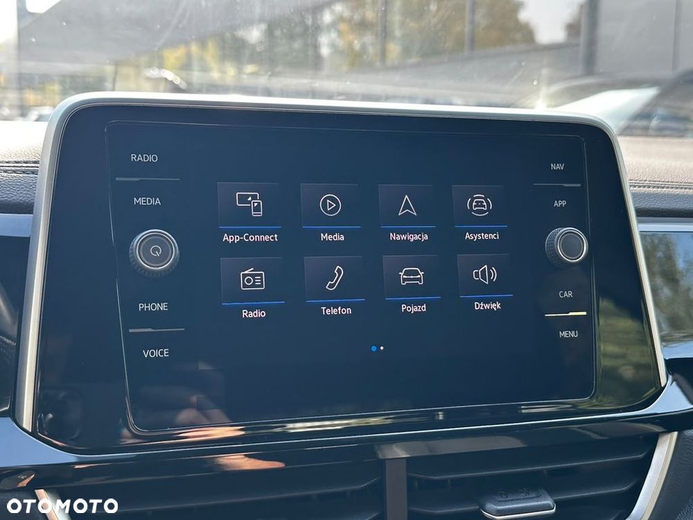 Volkswagen T-Roc 1.5 TSI R-Line DSG - 24