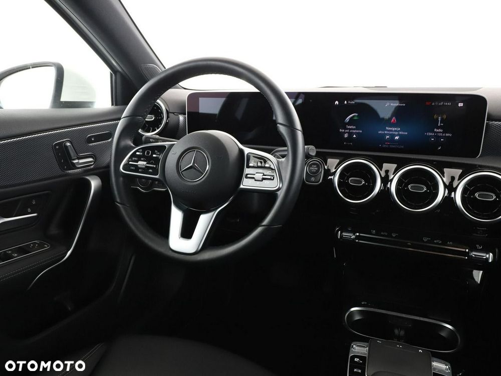 Mercedes-Benz Klasa A 180 d 7G-DCT - 17