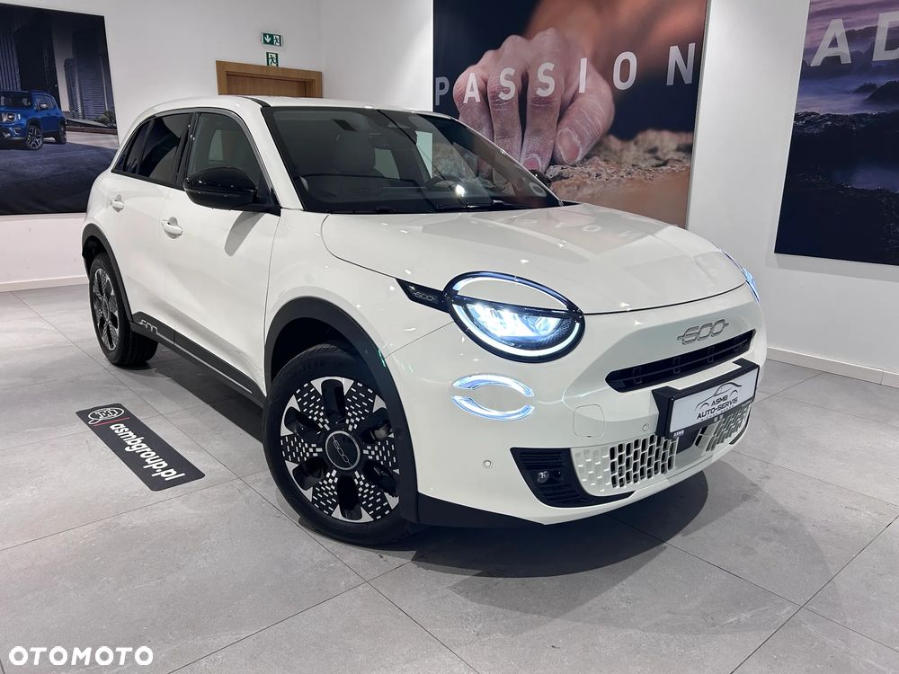 Fiat 600 1.2 Turbo eDCT - 2