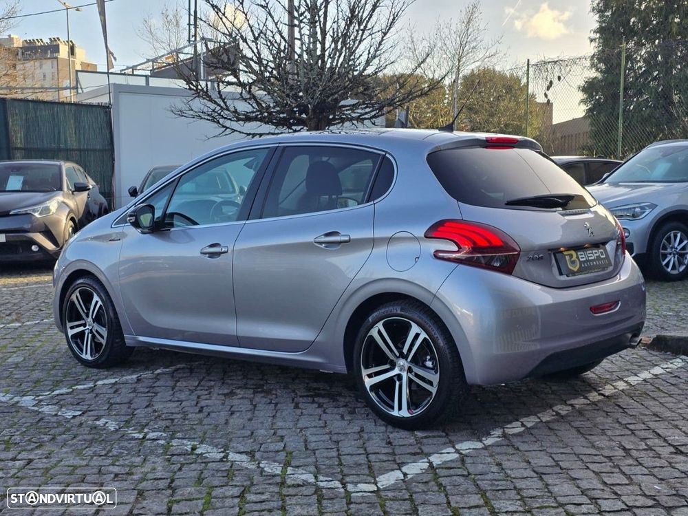 Peugeot 208 1.2 PureTech GT Line EAT6 - 8
