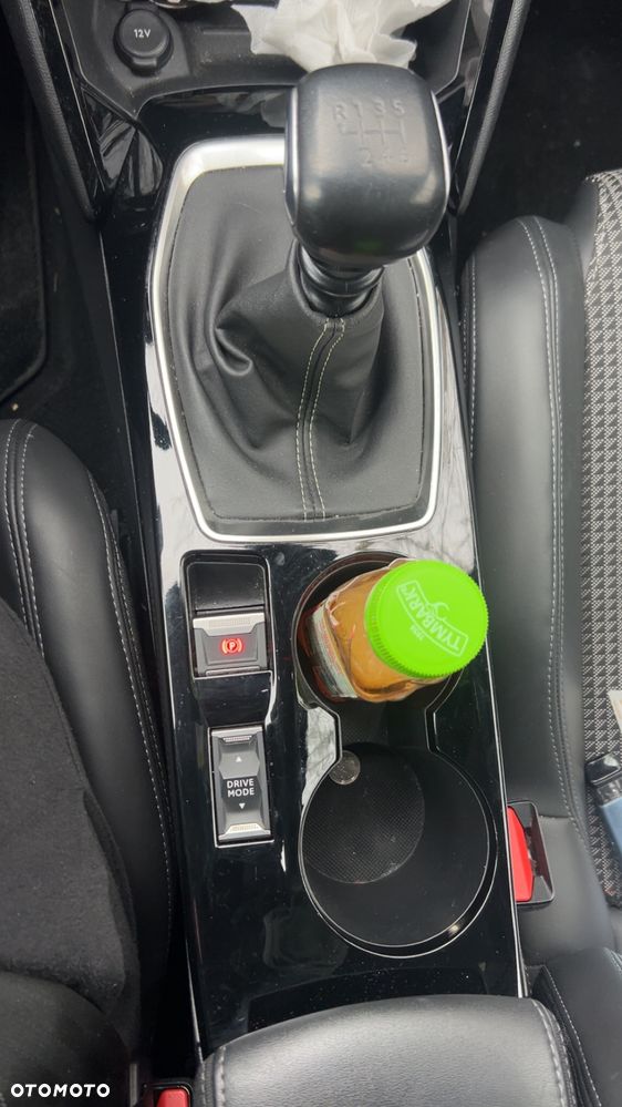 Peugeot 2008 1.5 BlueHDi GT Line S&S - 9