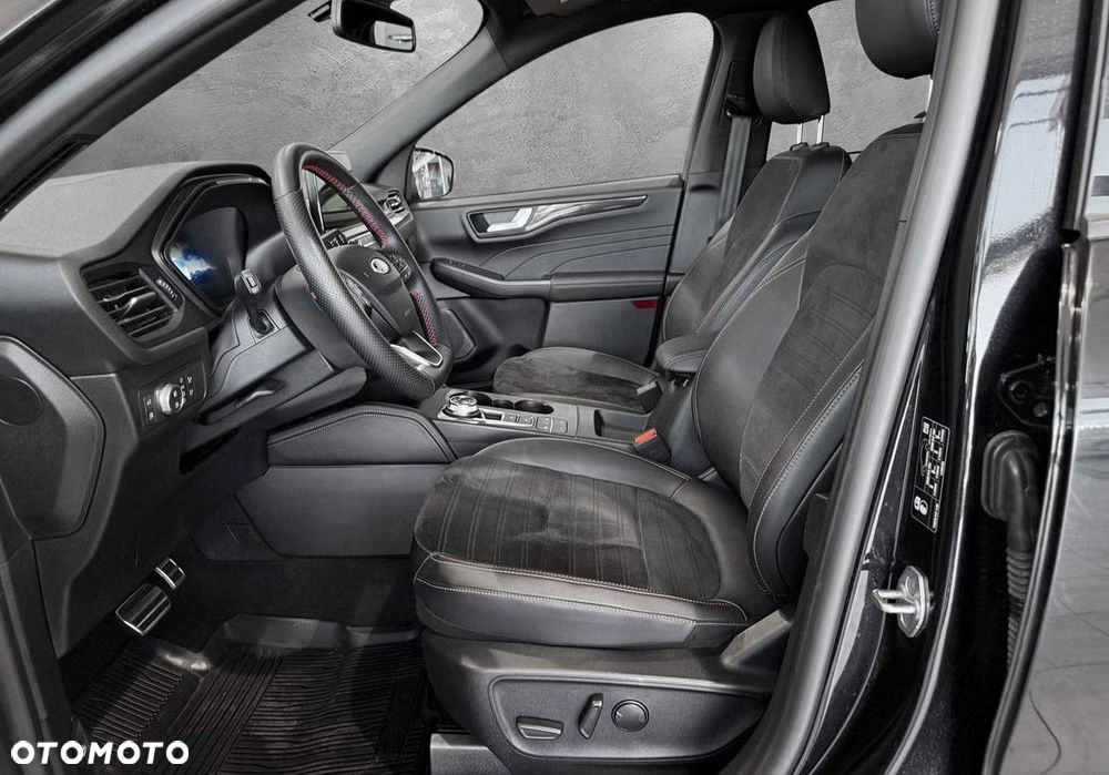 Ford Kuga 2.5P PHEV FWD ST-Line - 16
