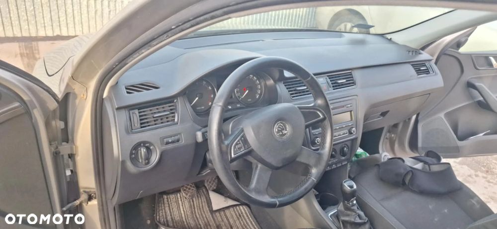 SKODA RAPID lampa lewy lub prawy przód europa - 3