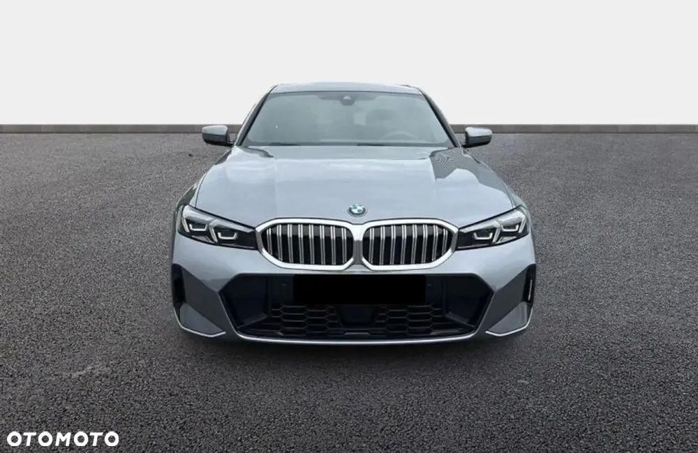 BMW Seria 3 318i M Sport - 5