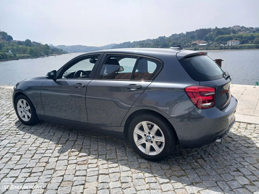 BMW 116 d Sport Line - 12