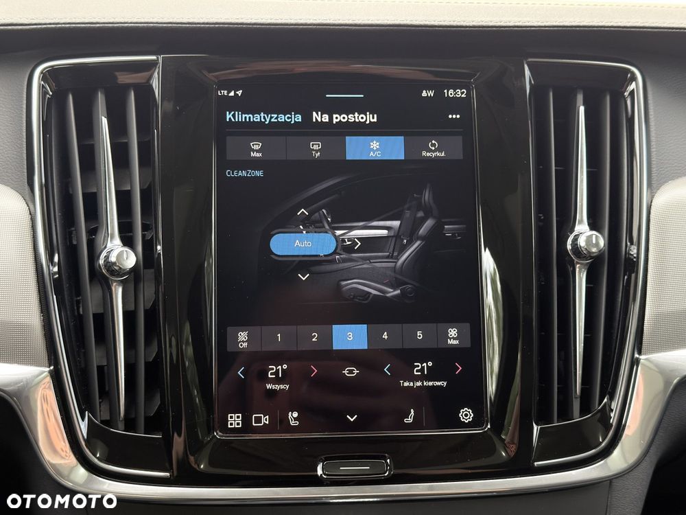 Volvo V90 - 30