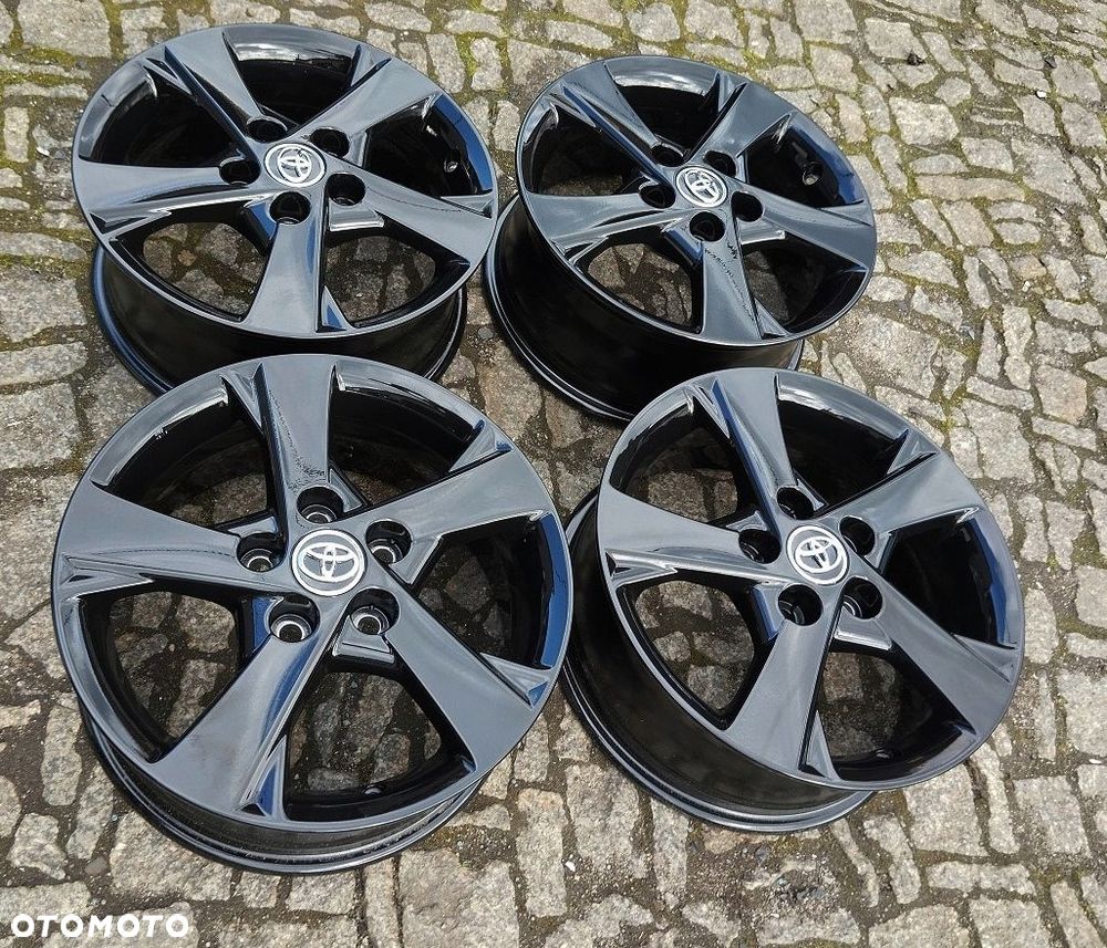 Felgi Alu Toyota Avensis Auris Corolla 5x114,3 16 6,5 ET 45 HL45142 - 1