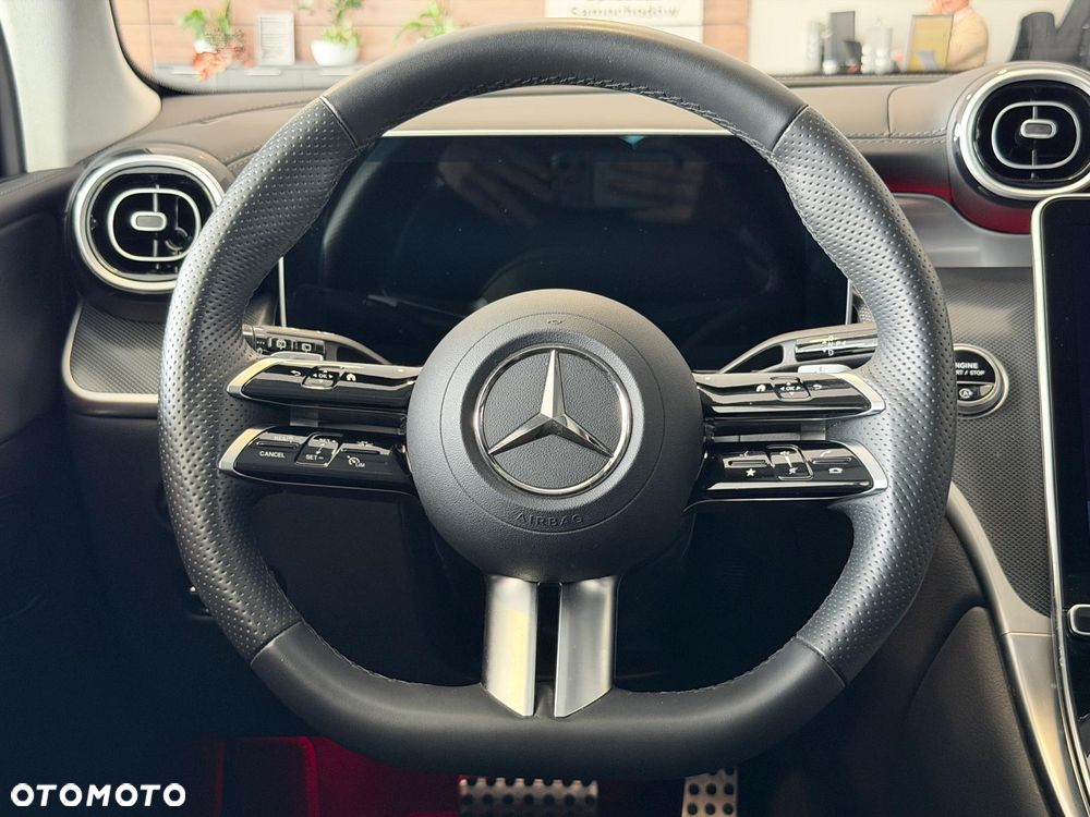 Mercedes-Benz GLC 220 d mHEV 4-Matic AMG Line - 13