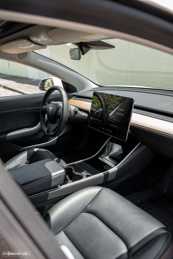 Tesla Model 3 Standard Range Plus RWD - 18