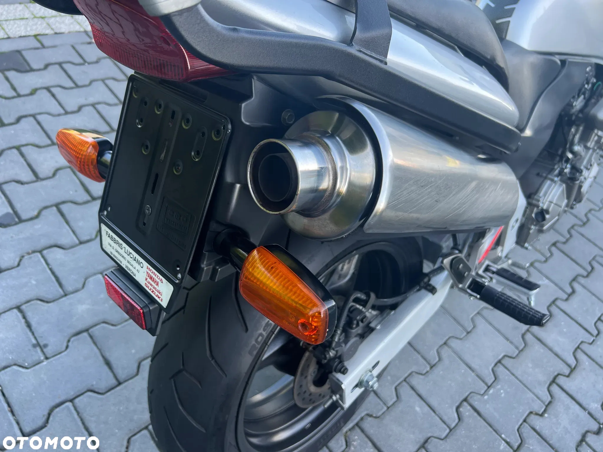 Honda Hornet - 25