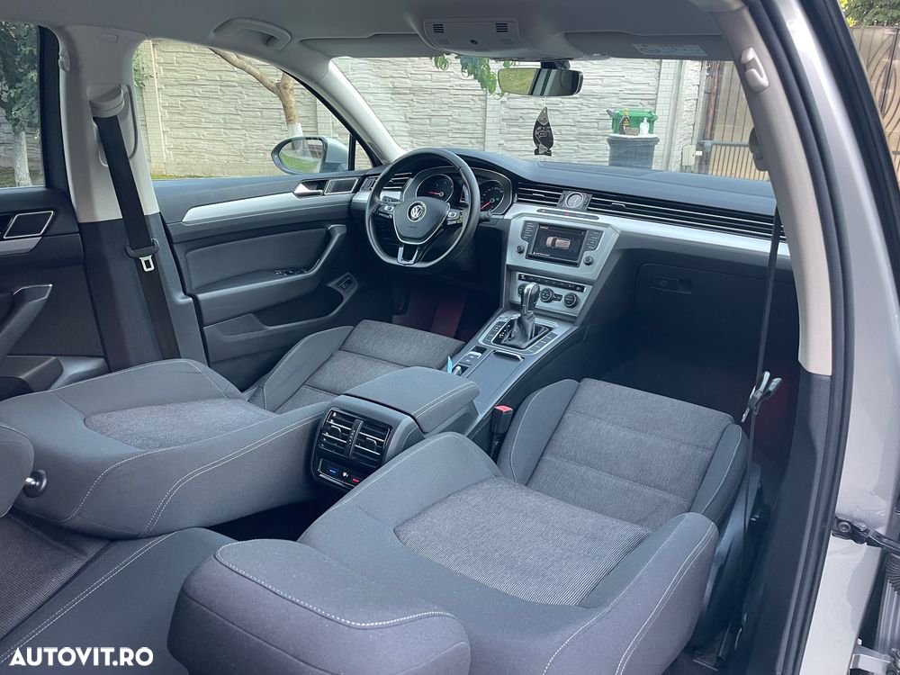 Volkswagen Passat - 21