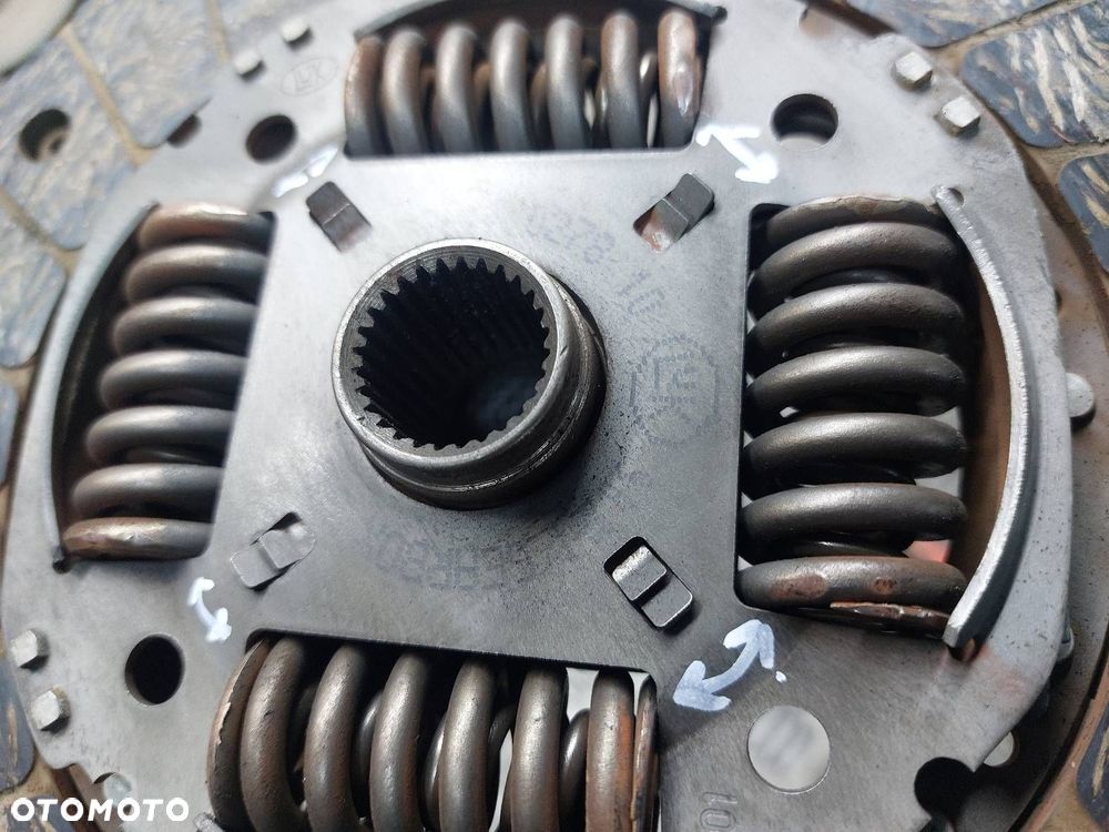 SPRZĘGŁO TARCZA + DOCISK + ŁOŻYSKO + KOŁO ZAMACHOWE AUDI A3 8L 1.9 TDI - 6