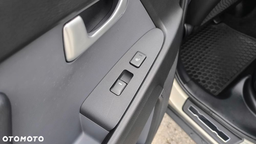 Kia Sportage 1.6 GDI Business Line L 2WD - 24