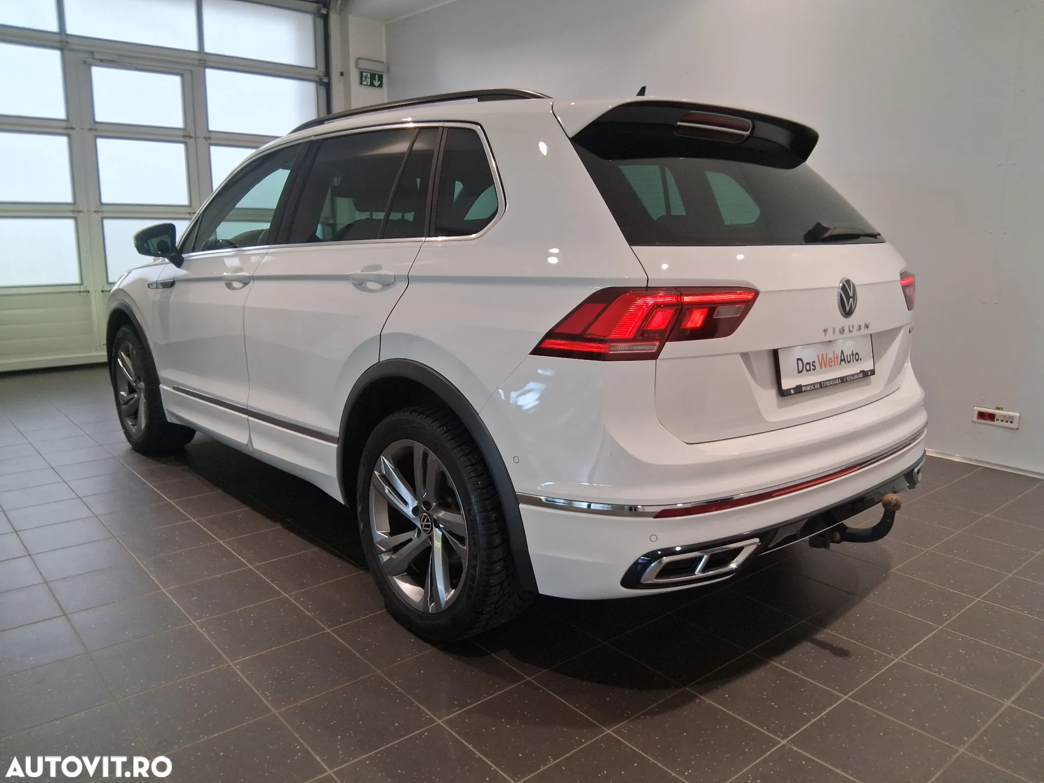 Volkswagen Tiguan 2.0 TDI SCR DSG 4Motion R-Line - 10