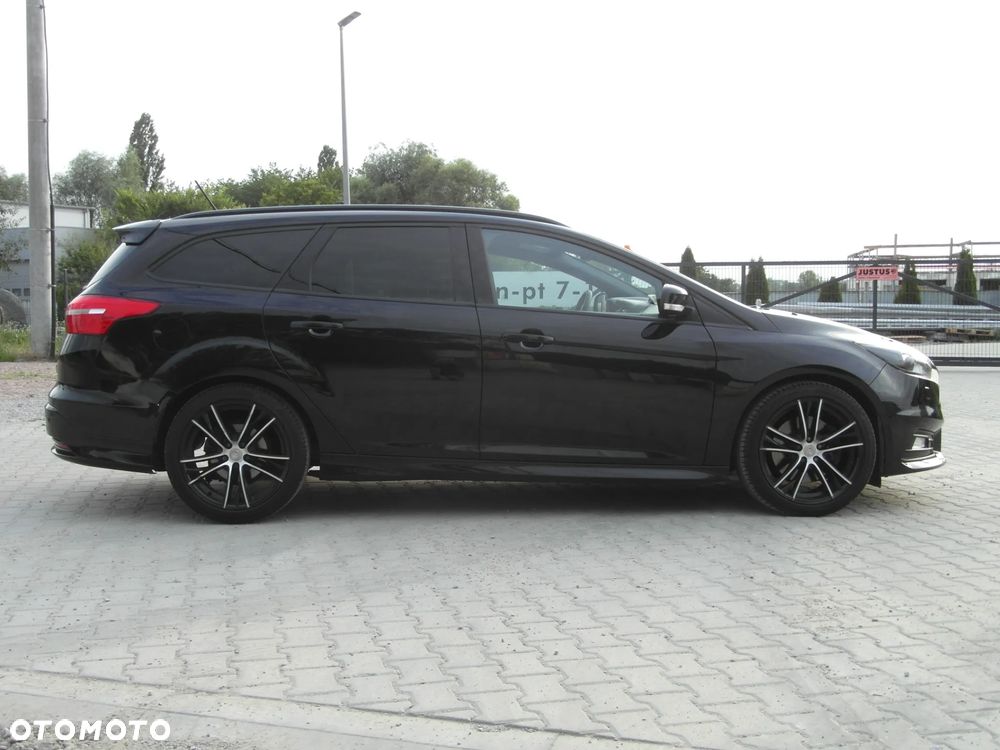 Ford Focus 2.0 EcoBoost ST mit Leder-Sport-Paket - 12