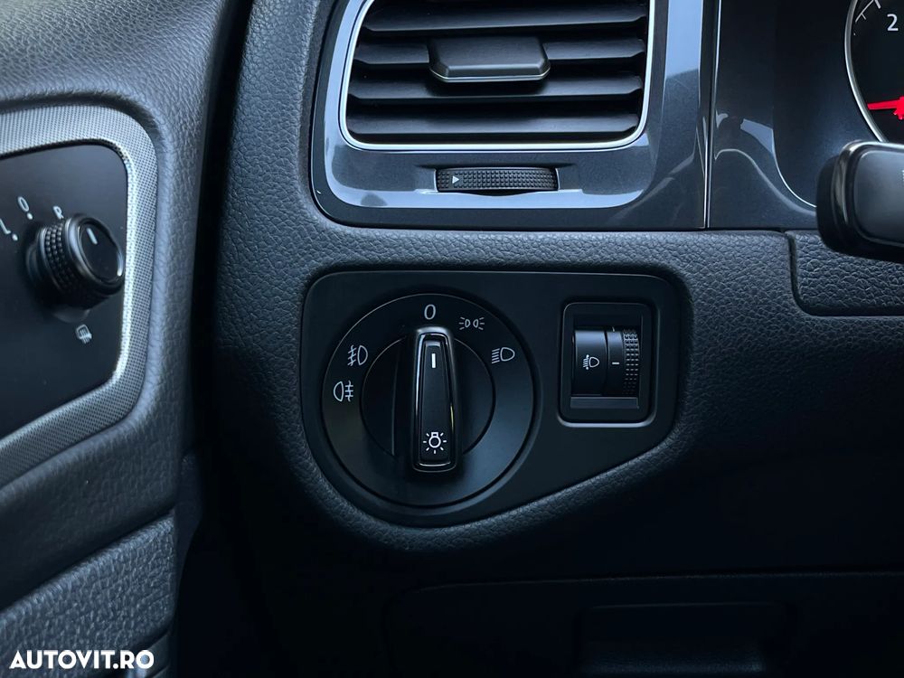 Volkswagen Golf 1.6 TDI (BlueMotion Technology) Comfortline - 41