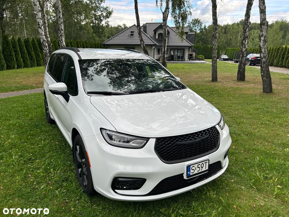 Chrysler Pacifica - 3