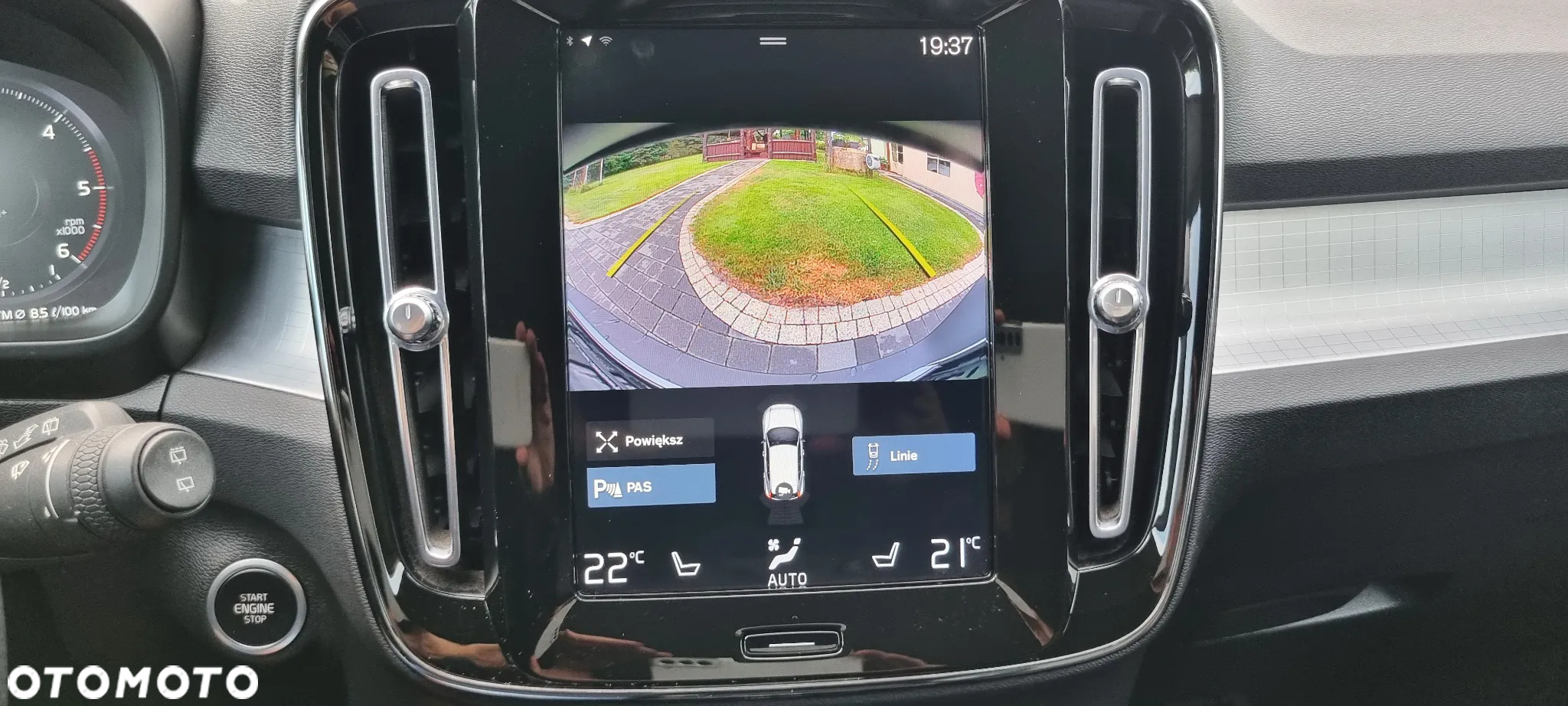 Volvo XC 40 D3 Momentum Pro - 32