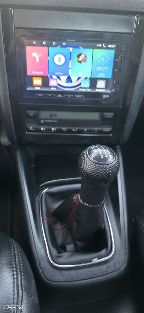 VW Bora 1.9 TDi Highline - 10