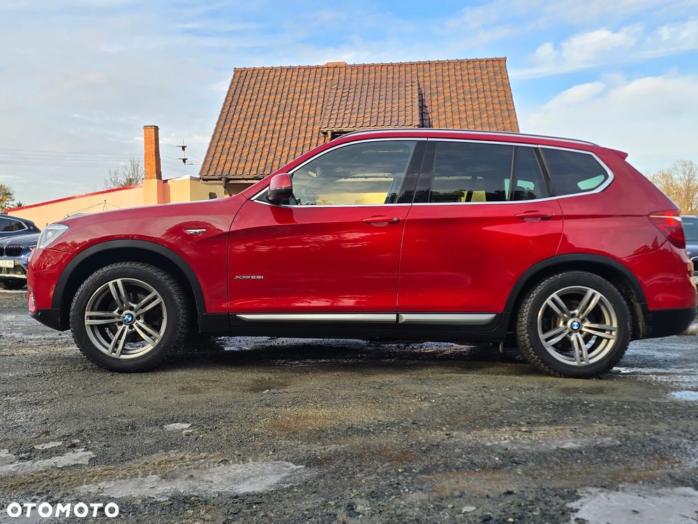 BMW X3 xDrive28i xLine - 12