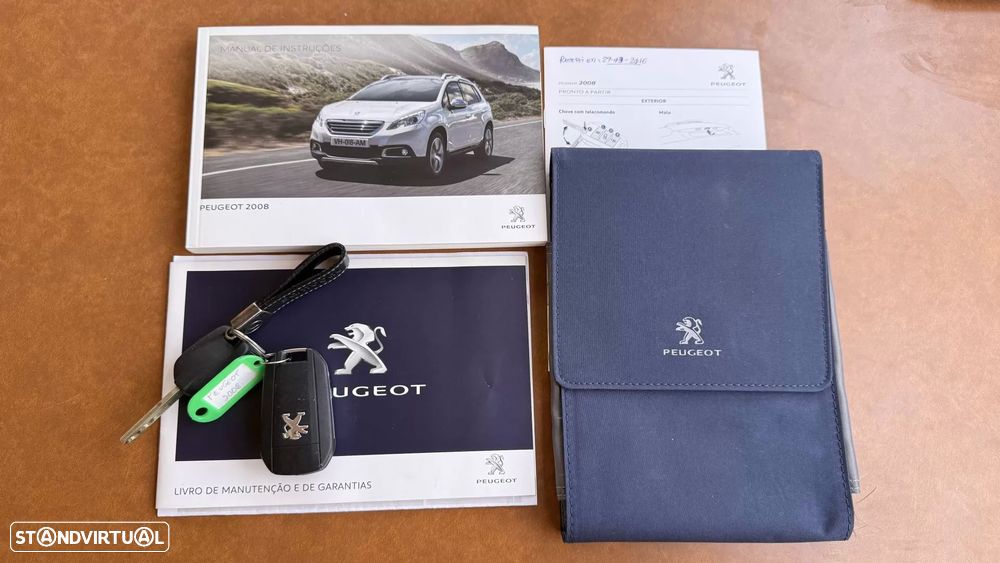 Peugeot 2008 1.2 PureTech Style - 9