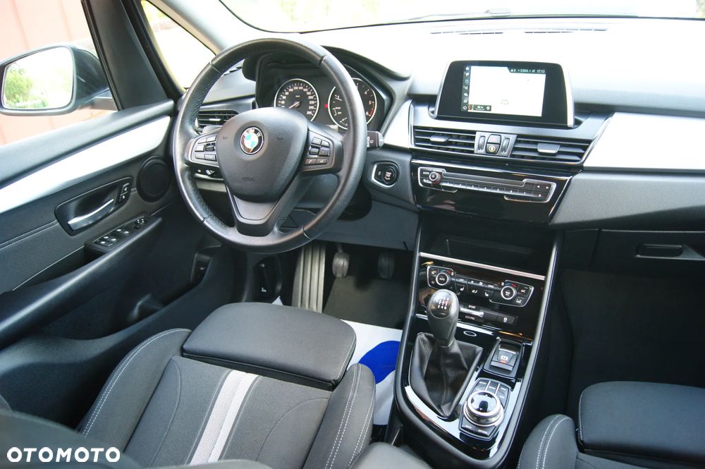 BMW Seria 2 218d GT Sport Line - 34