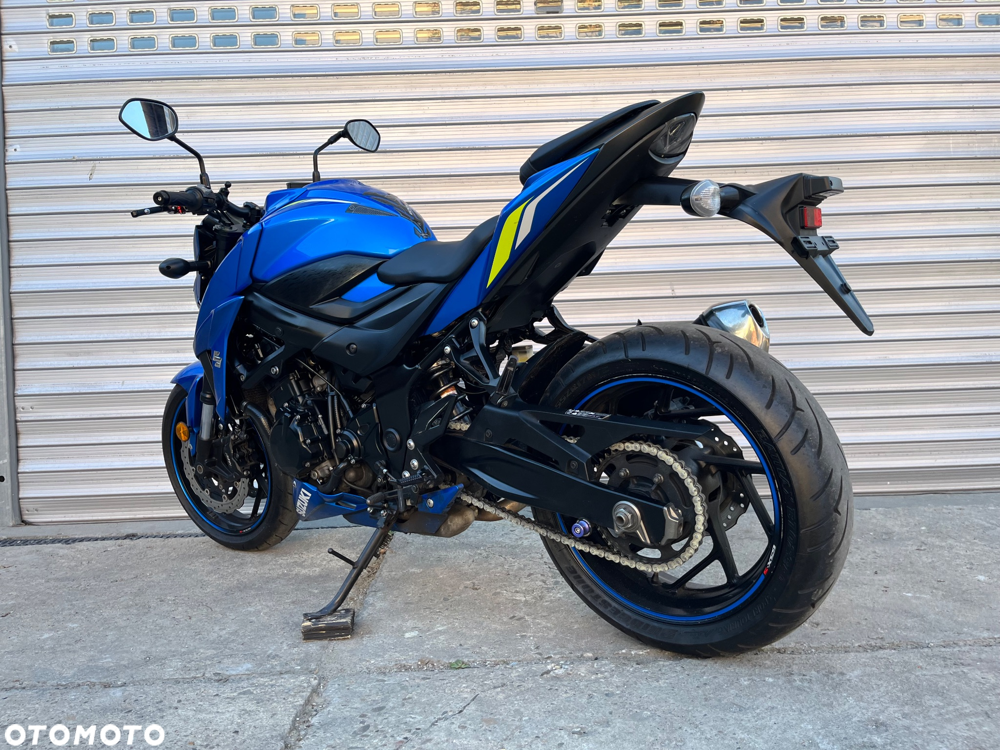 Suzuki GSX - 10