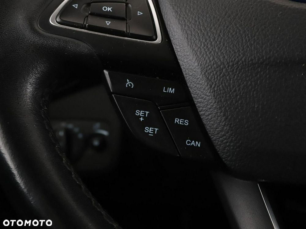 Ford Kuga 1.5 EcoBoost 2x4 Titanium - 29