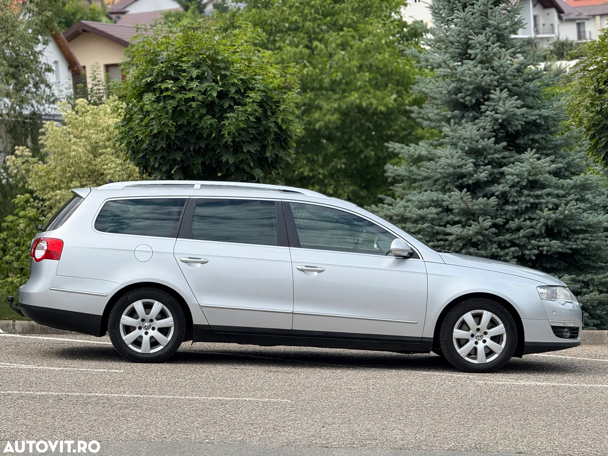 Volkswagen Passat Variant 2.0 TDI Blue TDI DSG Highline - 4