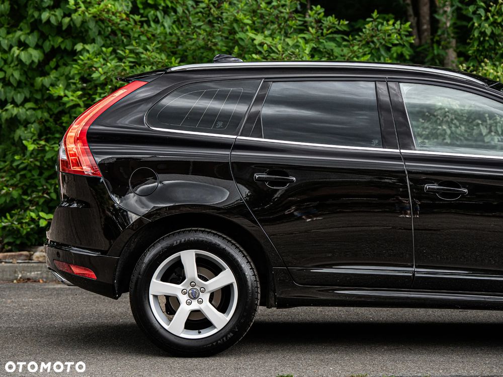 Volvo XC 60 D4 Drive-E Ocean Race - 8