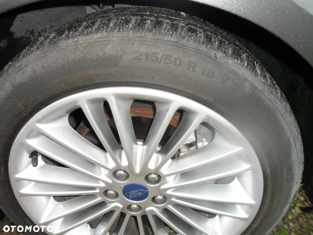 Ford Mondeo 2.0 EcoBoost Titanium - 33