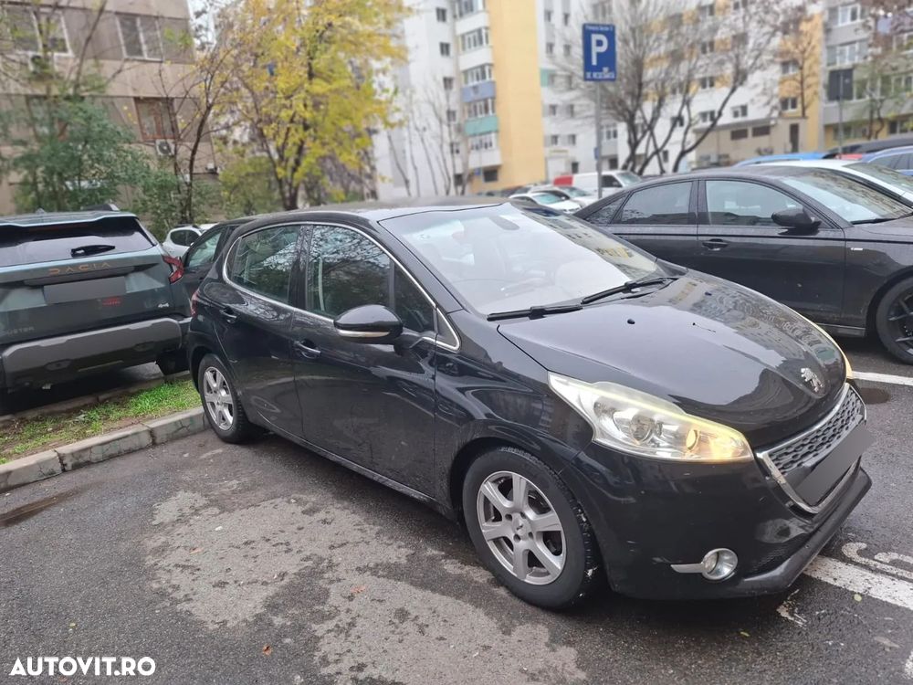 Peugeot 208 1.4 HDi FAP Style - 3