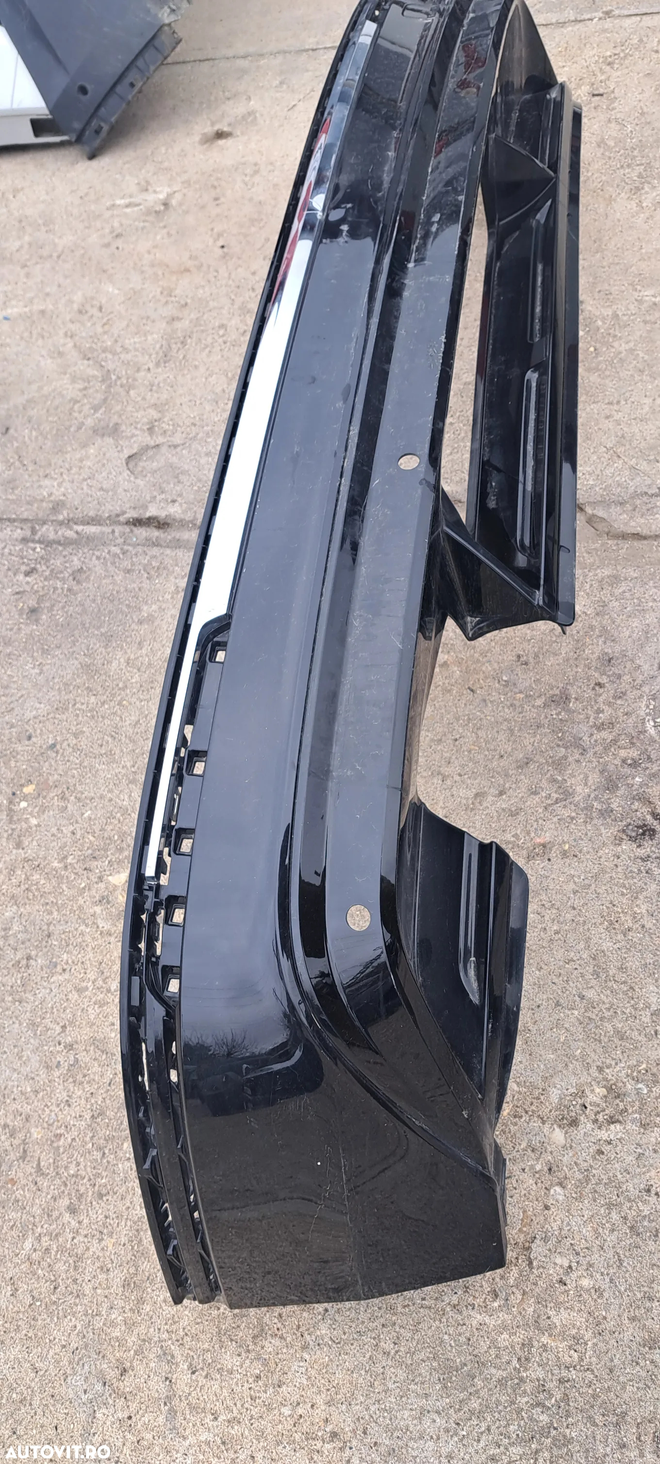 Spoiler inferior Bara Spate Volkswagen Tiguan 2 - 3