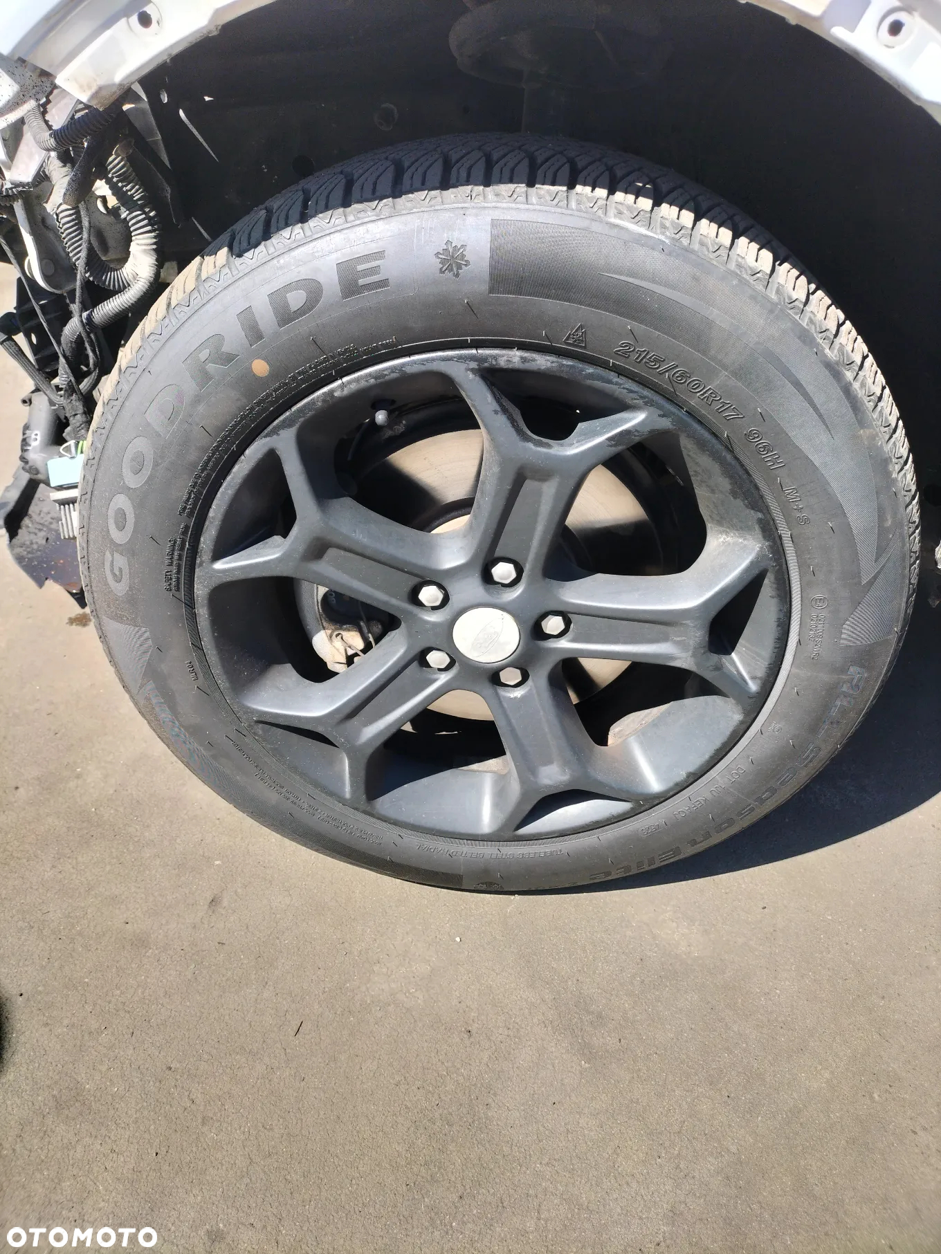 KOMPLET FELG Z OPONAMI 215/60r17 FORD KUGA I 2.0 TDCI 163KM 4X4 AUTOMAT KOD LAK. 58 FROZEN WHITE - 4