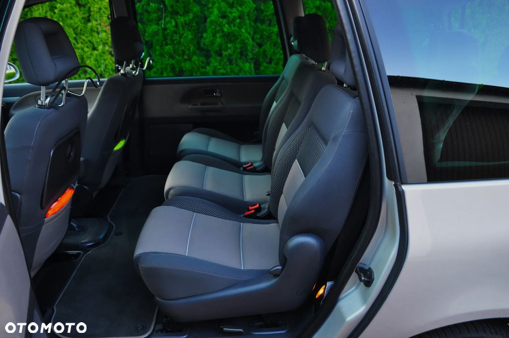 Volkswagen Sharan 2.0 TDI Exclusive Edition - 25