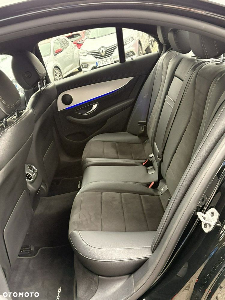 Mercedes-Benz Klasa E - 15