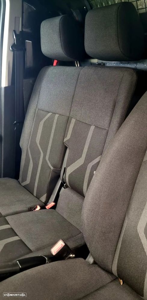 Ford Transit Connect L2 3 Lugares - 11