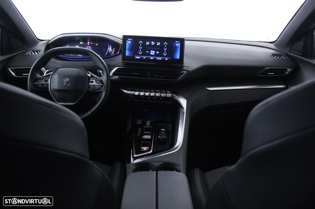 Peugeot 5008 1.2 PureTech Allure Pack EAT8 - 17