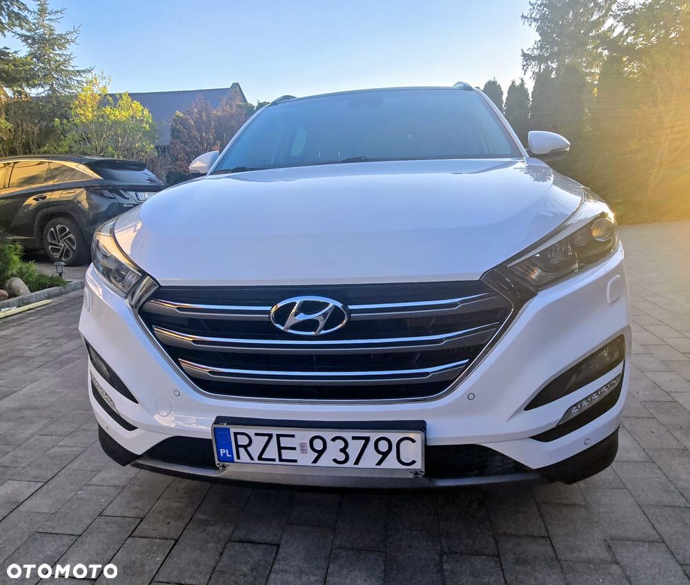 Hyundai Tucson 2.0 CRDI 4WD Automatik Premium - 21