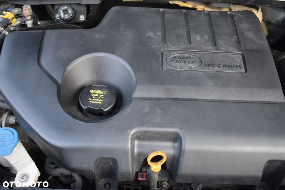 Land Rover Discovery Sport - 32