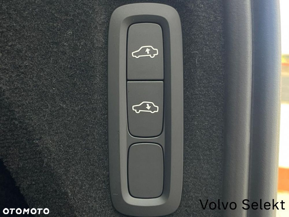 Volvo XC 90 - 36