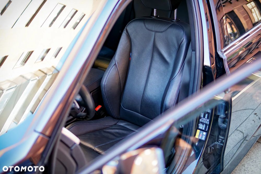 BMW Seria 3 330e iPerformance Advantage - 17