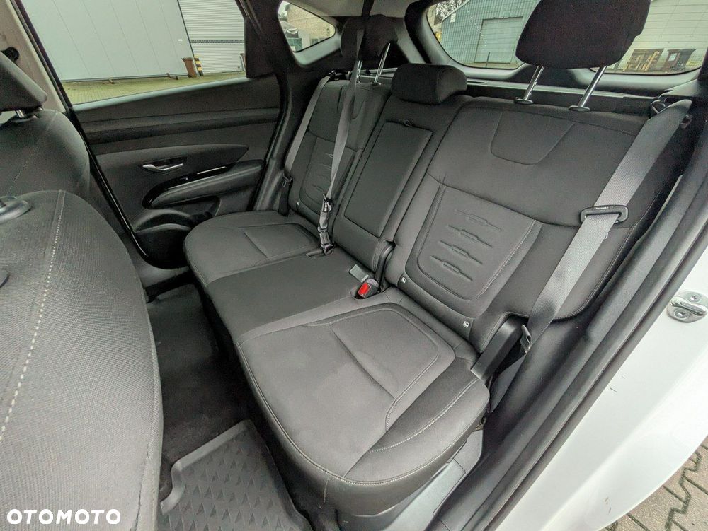 Hyundai Tucson 1.6 T-GDi HEV Smart 2WD - 16