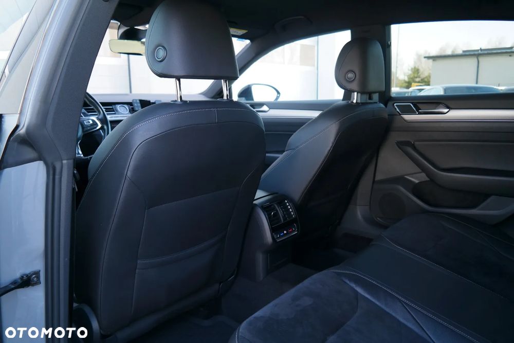 Volkswagen Arteon 2.0 TSI R-Line DSG - 9