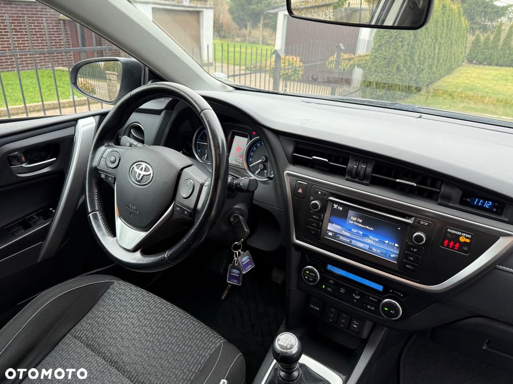 Toyota Auris 2.0 D-4D Prestige - 16