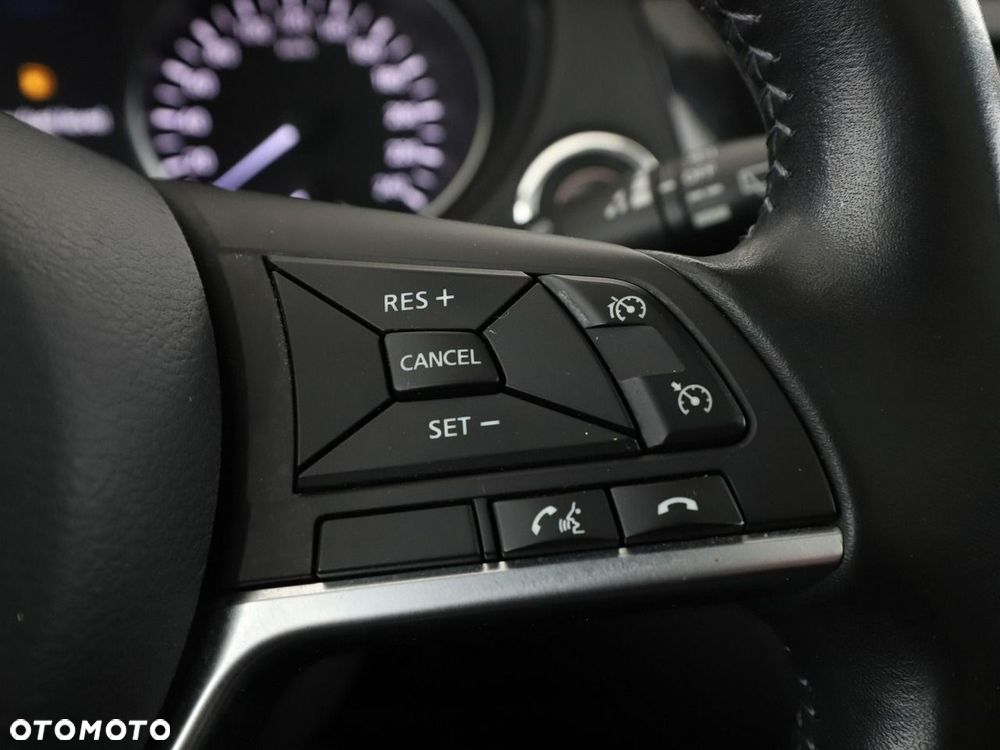 Nissan Qashqai 1.2 DIG-T N-Connecta Xtronic - 30