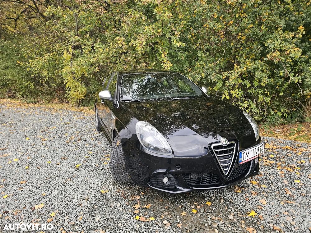 Alfa Romeo Giulietta 2012 photo 4