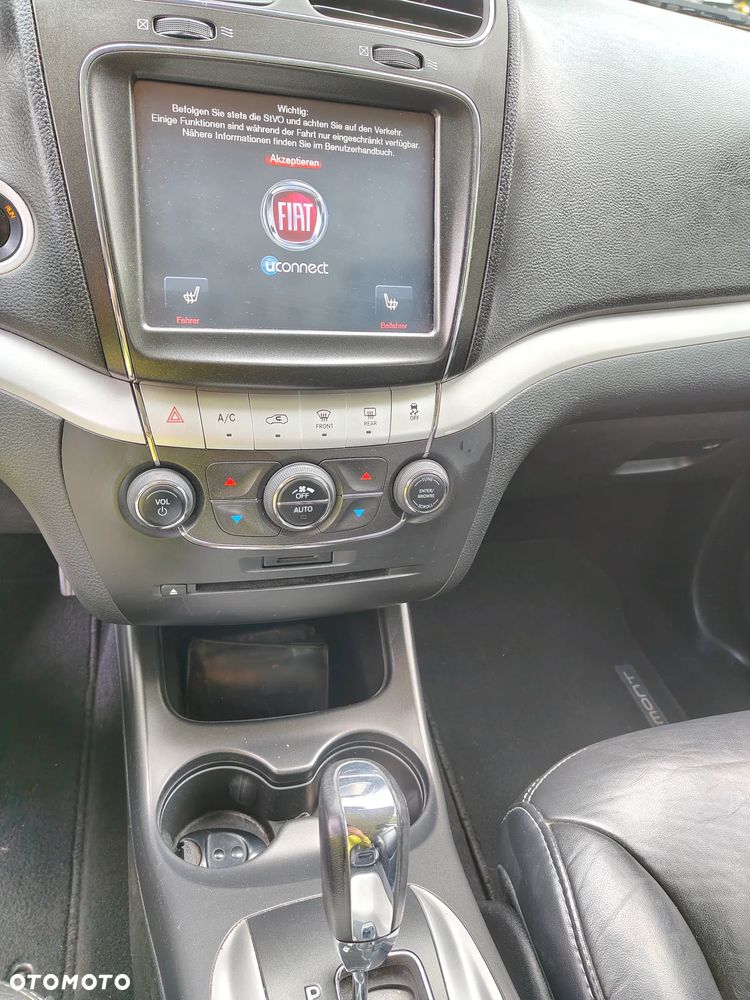 Fiat Freemont 2.0 Multijet Lounge AWD - 14