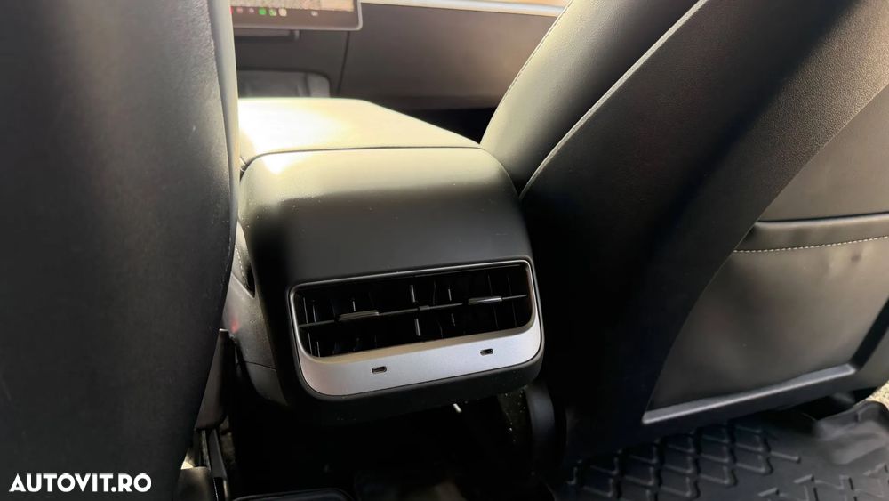 Tesla Model 3 Long Range AWD Premium - 19