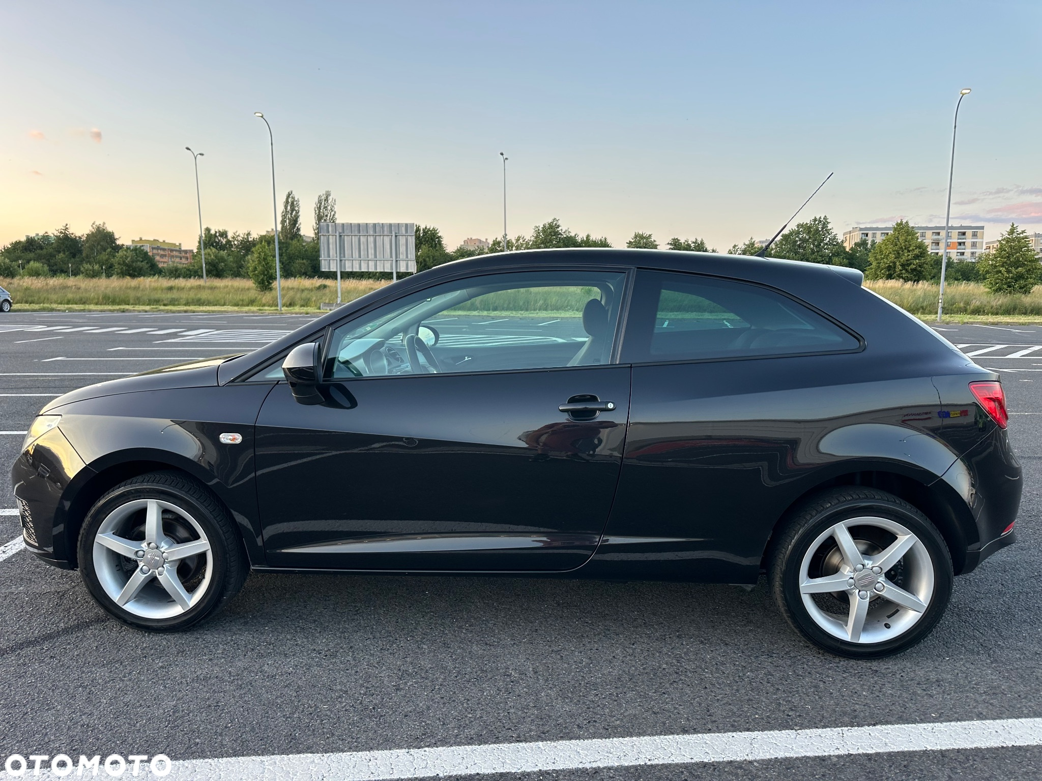 Seat Ibiza SC 1.4 16V Sport - 8